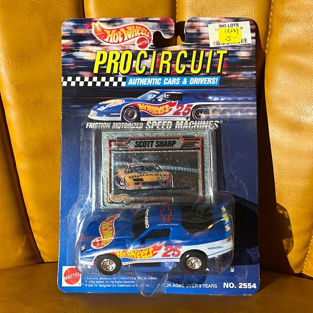 NIB VTG 1992 Hot Wheels Pro Circuit #25 car
